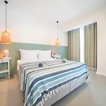 Sorrento Villa *